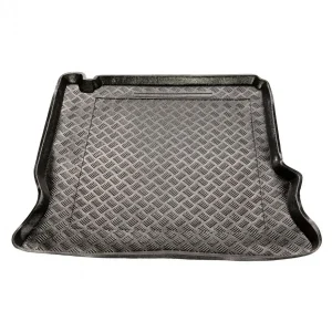 MERCEDES KLASA C (W205) KOMBI od 2014 Nakładka na zderzak TRAPEZ Black